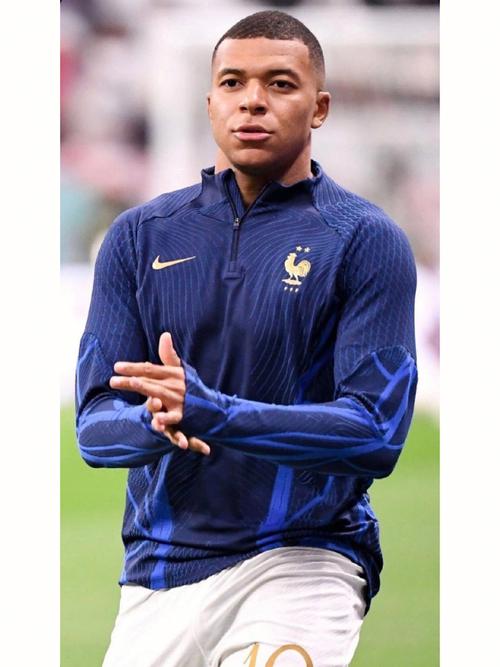 西蒙斯39分布朗27+7 凯尔特人逆转热火