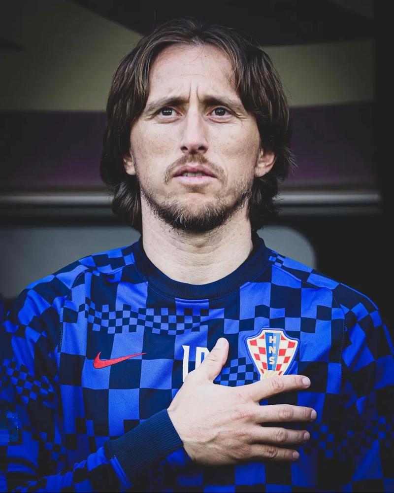 EPIC六年内用户近翻倍收入仅增1.6%