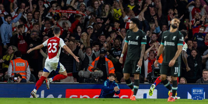 快船98-92活塞迎2喜2忧！柯林斯迅速成长，祖巴茨+替补成大问题！